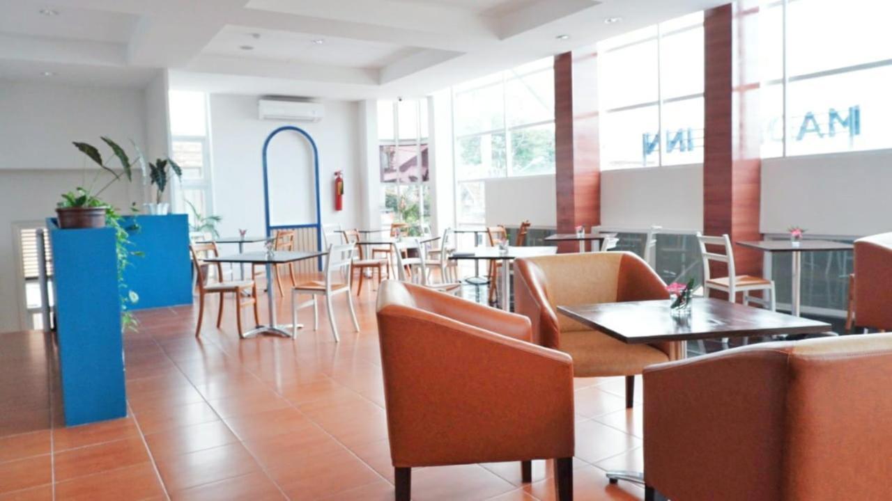 Madina Inn Yogyakarta Dış mekan fotoğraf